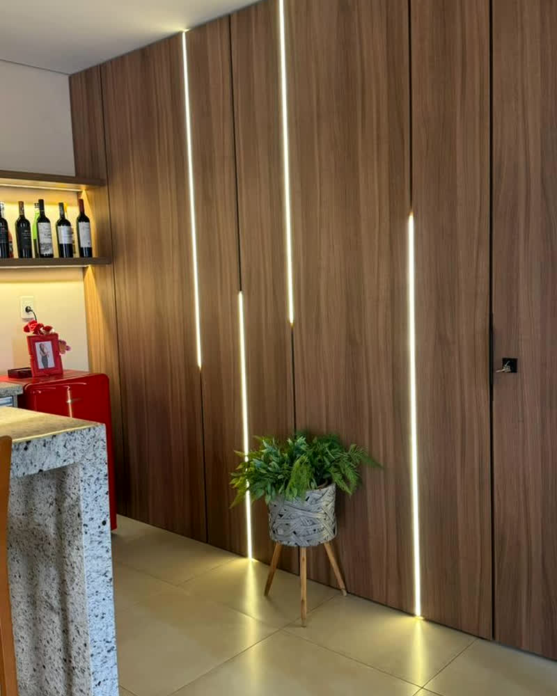 Panel de varillado de madera con LED